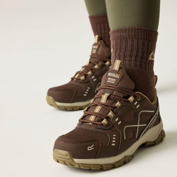 Buty damskie Lady Vendeavour. Brązowe obuwie sportowe damskie Regatta, trekkingowe. Za 199.99 zł.