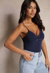 Granatowy Top z Bawełny na Regulowanych Ramiączkach Larithra. Niebieskie bluzki damskie Renee, l, z aplikacjami, z bawełny, eleganckie, bez kołnierzyka, bez ramiączek. Za 19.99 zł.