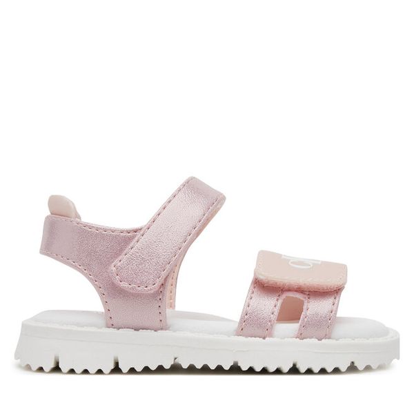 Sandały Calvin Klein Jeans. Czerwone sandały dziewczęce Calvin Klein Jeans, z jeansu, bez zapięcia. Za 169.99 zł.