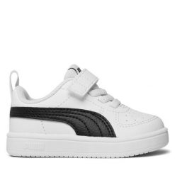 Sneakersy Puma. Czarne półbuty dziewczęce Puma, bez wzorów, bez zapięcia. Za 249.99 zł.