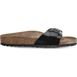 Birkenstock 040303 Black, klapki. Czarne klapki damskie Birkenstock, bez wzorów, ze skóry, bez obcasa. Za 239.00 zł.