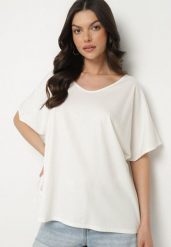 Biały T-shirt z Wiskozą o Kroju Nietoperza Liosma. Białe bluzki damskie Born2be, bez wzorów, z jeansu, klasyczne, bez kołnierzyka. Za 54.99 zł.