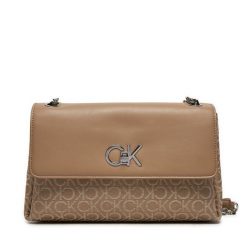 Torebka Calvin Klein. Brązowe torebki do ręki damskie Calvin Klein, bez wzorów, klasyczne, bez dodatków. Za 579.99 zł.