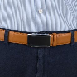 Pasek męski skórzany 3,5 cm klamra automatyczna Beltimore camel 50-596 : Kolory - brązowy, beżowy, Rozmiar pasków - r.105-120 cm. Brązowe paski damskie bez wzorów, ze skóry, wizytowe. Za 64.99 zł.