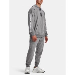 Dres męski Under Armour Rival Fleece Suit. Szare buty sportowe męskie Under Armour, z dresówki, bez zapięcia, na fitness i siłownię. Za 309.99 zł.
