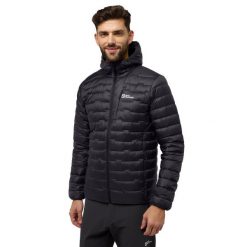 Kurtka trekkingowa męska Jack Wolfskin A618316350. Czarne kurtki sportowe męskie Jack Wolfskin, m, bez wzorów, z syntetyku, na golfa. Za 1,129.99 zł.