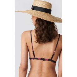 NA-KD Swimwear Góra bikini z wiązaniem z przodu - Black. Bikini damskie marki NA-KD Swimwear. W wyprzedaży za 11.97 zł.