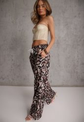 Panterkowe Spodnie High Waist Wide Leg z Koronkowym Wiązaniem w Talii Leanta. Jeansy dla dziewczynek Renee, z jeansu, z podwyższonym stanem, krótkie. Za 59.99 zł.