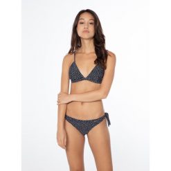 Dolna część, figi - Bikini damskie Protest Mixkandy. Białe bikini damskie Protest, xs, bez wzorów. W wyprzedaży za 60.00 zł.