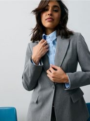 Żakiet slim fit z wiskozą - szary. Szare żakiety damskie Sinsay, l, bez wzorów, z wiskozy. Za 79.99 zł.