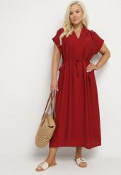 Bordowa Wiskozowa Sukienka Pudełkowa z Cienkim Paskiem i Kieszeniami Lumivorae. Czerwone sukienki damskie Born2be, na co dzień, plus size, bez wzorów, z wiskozy, eleganckie, bez kołnierzyka, plus size, bez ramiączek, maxi, proste. Za 74.99 zł.