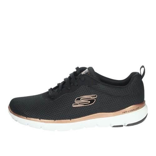 Buty do chodzenia damskie Skechers Flex Appeal 30. Czarne obuwie sportowe damskie Skechers, bez wzorów, z materiału, trekkingowe, Skechers Sport. Za 367.00 zł.