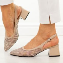 Beżowe czółenka damskie na słupku Vinceza 62300. Brązowe czółenka damskie VINCEZA, w ażurowe wzory, eleganckie, bez obcasa, na obcasie, bez zapięcia. Za 199.00 zł.