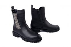 RIEKER REMONTE D8694-03 black combination, botki damskie. Czarne botki damskie Rieker Remonte, z polaru, bez obcasa, na obcasie, bez zapięcia. Za 400.41 zł.
