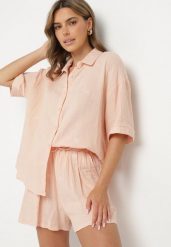 Różowy Bawełniany Komplet Luźna Koszula z Haftem i Szorty Caltebis. Czerwone koszule damskie Born2be, l, z aplikacjami, z bawełny, eleganckie. Za 54.99 zł.