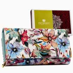Elegancki portfel damski ze skóry naturalnej w kwiatowy wzór - Peterson. Niebieskie portfele damskie Peterson, bez wzorów, ze skóry. Za 169.99 zł.