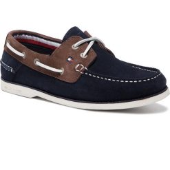 Mokasyny TOMMY HILFIGER - Classic Suede Boatshoe FM0FM02112 Midnight/Coffeebean 901. Mokasyny męskie marki Tommy Hilfiger. Za 449.00 zł.