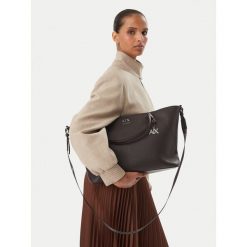 Torebka Armani Exchange. Brązowe torebki do ręki damskie Armani Exchange, bez wzorów, bez dodatków. Za 829.99 zł.