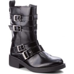 Botki GUESS - Zamaya FLZAM4 LEA10 BLACK. Botki damskie Guess. W wyprzedaży za 459.00 zł.