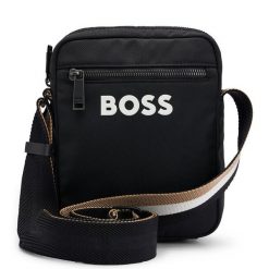Saszetka BOSS. Czarne saszetki męskie Boss, młodzieżowe, małe. Za 319.99 zł.