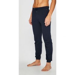 Tommy Hilfiger - Spodnie piżamowe. Piżamy męskie marki Tommy Hilfiger. W wyprzedaży za 219.90 zł.
