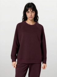 Bluza crewneck basic - czerwony. Czerwone bluzy damskie Sinsay, l, bez wzorów, bez kaptura. Za 35.99 zł.