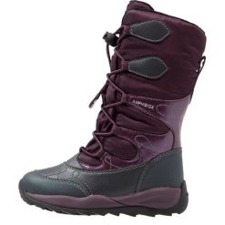 Geox ORIZONT ABX Śniegowce dark burgundy. Buty zimowe dziewczęce marki Geox. W wyprzedaży za 351.20 zł.
