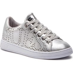 Sneakersy GUESS - FL5CAR LEL12 SILVER. Półbuty damskie marki Guess. W wyprzedaży za 399.00 zł.