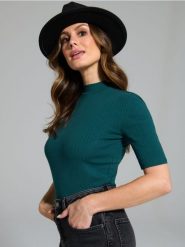 Koszulka z półgolfem - zielony. Zielone t-shirty damskie Sinsay, l, bez wzorów, z materiału, bez kołnierzyka. W wyprzedaży za 9.99 zł.