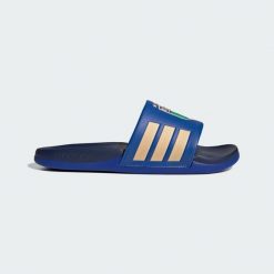 Klapki adilette Comfort 2.0 Włochy. Białe klapki damskie Adidas, bez wzorów, sportowe, bez obcasa. Za 219.00 zł.