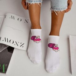 Białe stopki damskie różowy miś z czapką 1221. Białe czapki i kapelusze damskie Milena, bez wzorów, z bawełny. Za 14.90 zł.