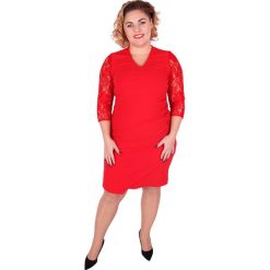 Elegancka czerwona sukienka z koronkowymi rękawami PLUS SIZE NOWOŚĆ. Sukienki damskie marki Moda Size Plus Iwanek. Za 139.00 zł.