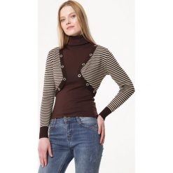 Ciemnobrązowy Golf Drastic. Szare swetry damskie Born2be, m, bez wzorów, bez kołnierzyka, bez ramiączek, krótkie, bez kaptura. Za 14.99 zł.