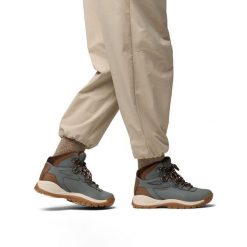 Trekkingi Columbia. Zielone obuwie sportowe damskie Columbia, trekkingowe. Za 529.99 zł.