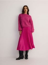 Plisowana spódnica maxi - fioletowy. Fioletowe spódnice damskie Reserved, l, bez wzorów, z dzianiny, maxi, rozkloszowane. W wyprzedaży za 59.99 zł.