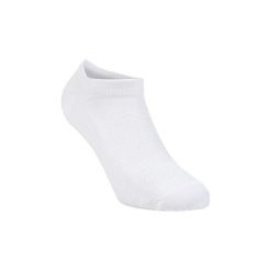 Niewidzialne skarpetki Geox (x3). Białe skarpety męskie Converse, bez wzorów. Za 110.50 zł.