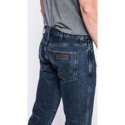 Wrangler - Jeansy. Jeansy męskie marki Wrangler. W wyprzedaży za 259.90 zł.