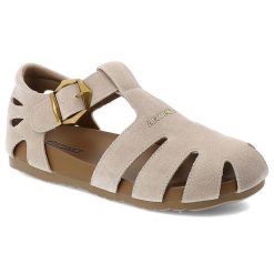 Sandały damskie Artiker, cholewka ze skóry naturalnej zamszowej ażurowa konstrukcja z wycięciami pasek z regulacją na klamrę, beżowe, 58C0328. Brązowe klapki damskie Artiker, w ażurowe wzory, ze skóry, eleganckie, bez obcasa. Za 239.00 zł.