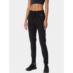 Spodnie damskie Luhta Elisenvaara. Czarne spodnie materiałowe damskie Luhta, s, bez wzorów. Za 299.00 zł.