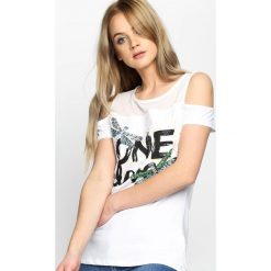Biała Bluzka Modern Day. Bluzki damskie Born2be. Za 49.99 zł.