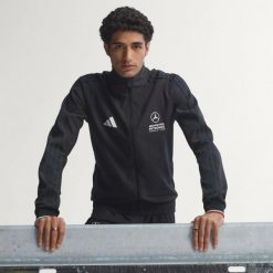 BLUZA DRESOWA MERCEDES - AMG PETRONAS FORMULA 1 TEAM IMOLA. Czarne bluzy męskie Adidas, l, bez wzorów, z dresówki, bez kaptura. Za 529.00 zł.