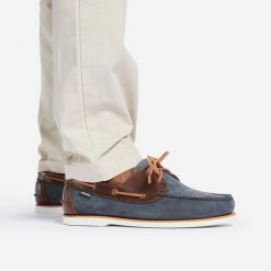 Buty żeglarskie Tribord Sailing 500 skórzane. Brązowe buty sportowe męskie TRIBORD, z kauczuku, bez zapięcia, żeglarskie. Za 299.99 zł.
