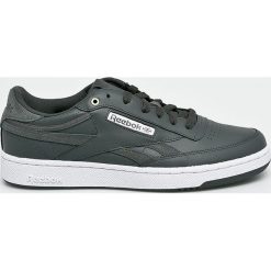 Reebok Classic - Buty Revenge Plus. Szare buty sportowe męskie Reebok Classic, z gumy. W wyprzedaży za 329.90 zł.