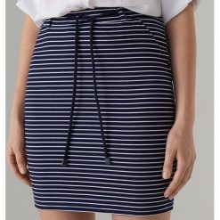 Ołówkowa mini spódnica - Niebieski. Spódnice damskie marki Mohito. Za 69.99 zł.