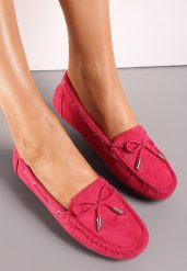 Fuksjowe Mokasyny z Cholewką przed Kostkę z Przeszyciami i Ozdobną Kokardką Yaledia. Czerwone mokasyny damskie Renee, z jeansu, biznesowe. Za 69.99 zł.