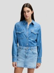 DAMSKA KOSZULA JEANSOWA LEE REGULAR WESTERN SHIRT DYE STAR 112378745. Koszule damskie Lee, s, bez wzorów, z jeansu, retro, bez kołnierzyka, bez ramiączek. Za 149.99 zł.