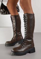 Brązowe Kozaki Grunge VICES w Stylu Workerów Uniama. Brązowe kozaki damskie Born2be, z dzianiny, bez obcasa, na płaskiej podeszwie. Za 169.99 zł.