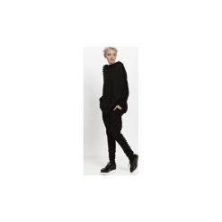 Spodnie dresowe w pomponiki. Czarne bluzy damskie Girl little boy, m, bez wzorów, z dresówki. Za 320.00 zł.