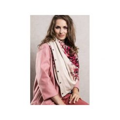WIELOFUNKCYJNY ZAPINANY SZAL PINK. Czerwone szaliki i chusty damskie Cadoaccessories, z dzianiny. Za 169.00 zł.