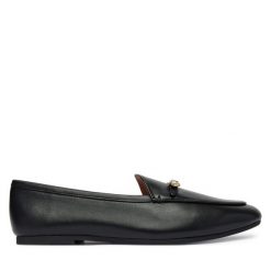 Loafersy LOVE MOSCHINO. Czarne mokasyny damskie Love Moschino. Za 839.99 zł.
